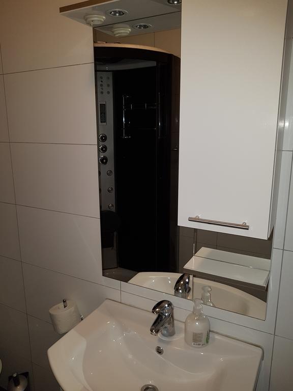 Apartman 4 Kilometar To City Centar Split Dış mekan fotoğraf